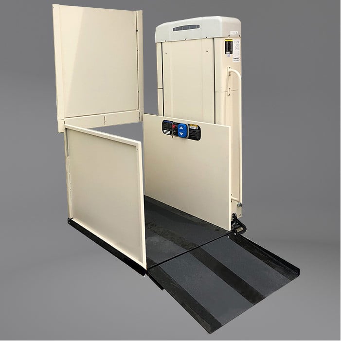 wheelchair lift with upper landing gate